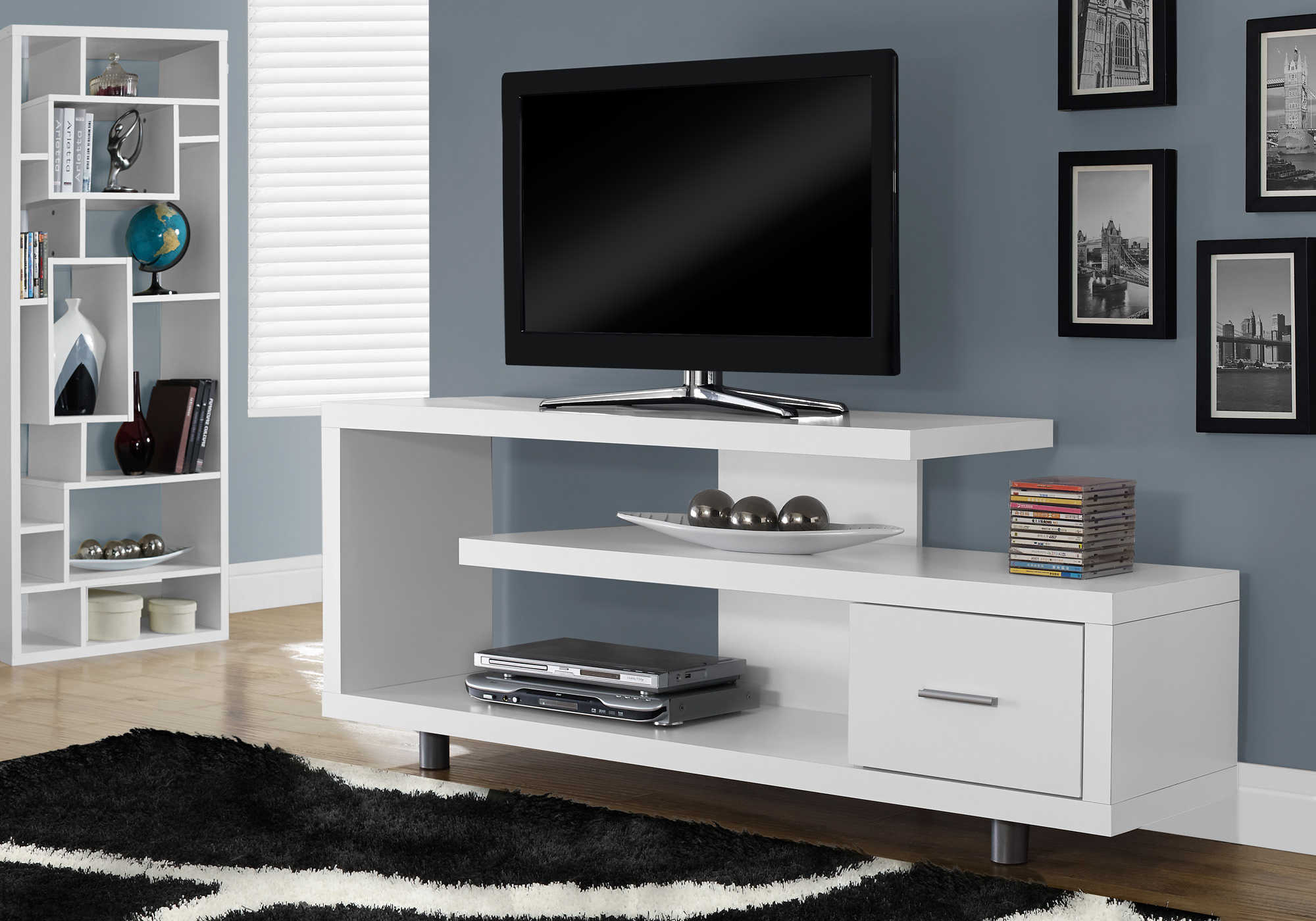 TV STAND - 60"L / WHITE