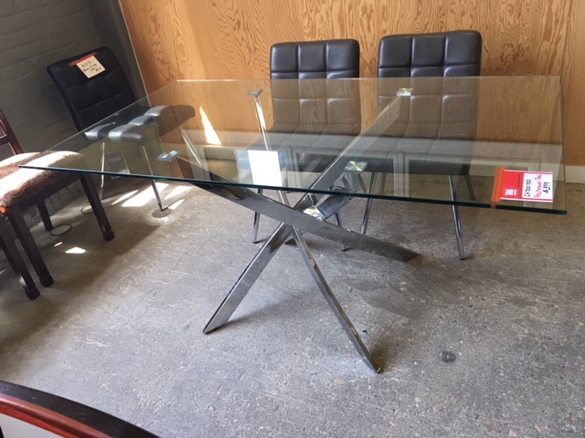 GENESIS DINING TABLE 63"