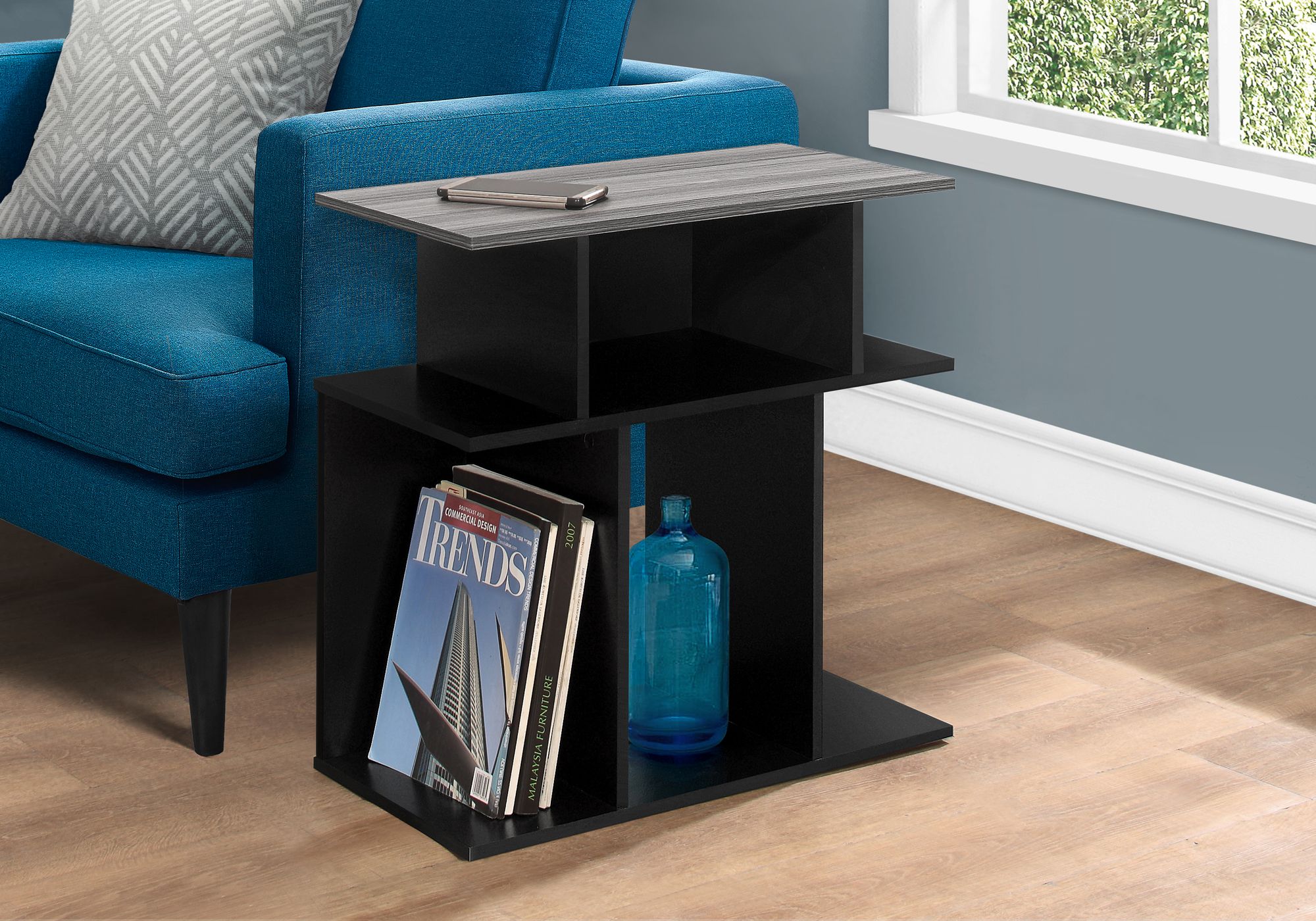 ACCENT TABLE BLACK & GREY