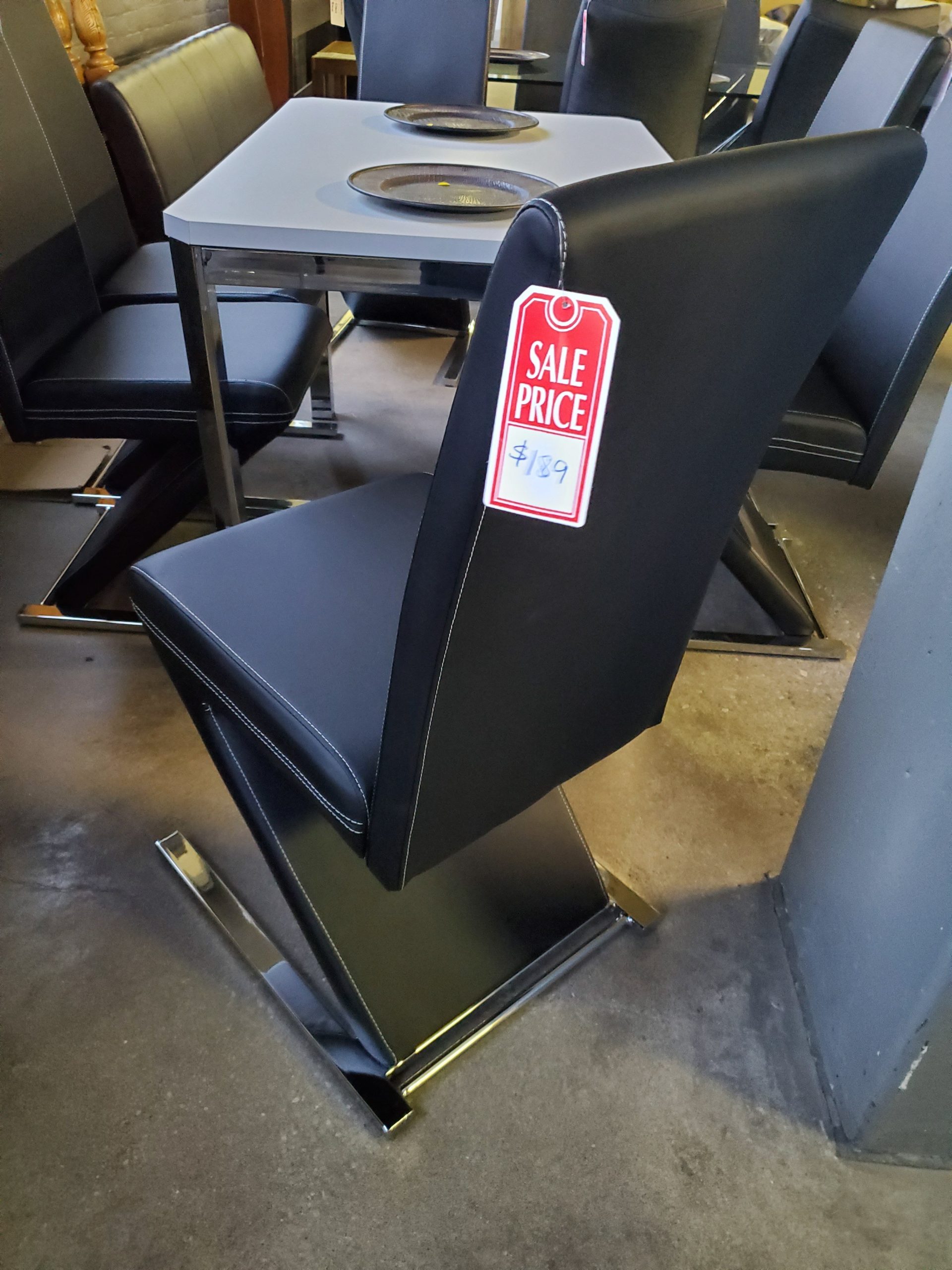 BLACK DINING CHAIR - Image 2