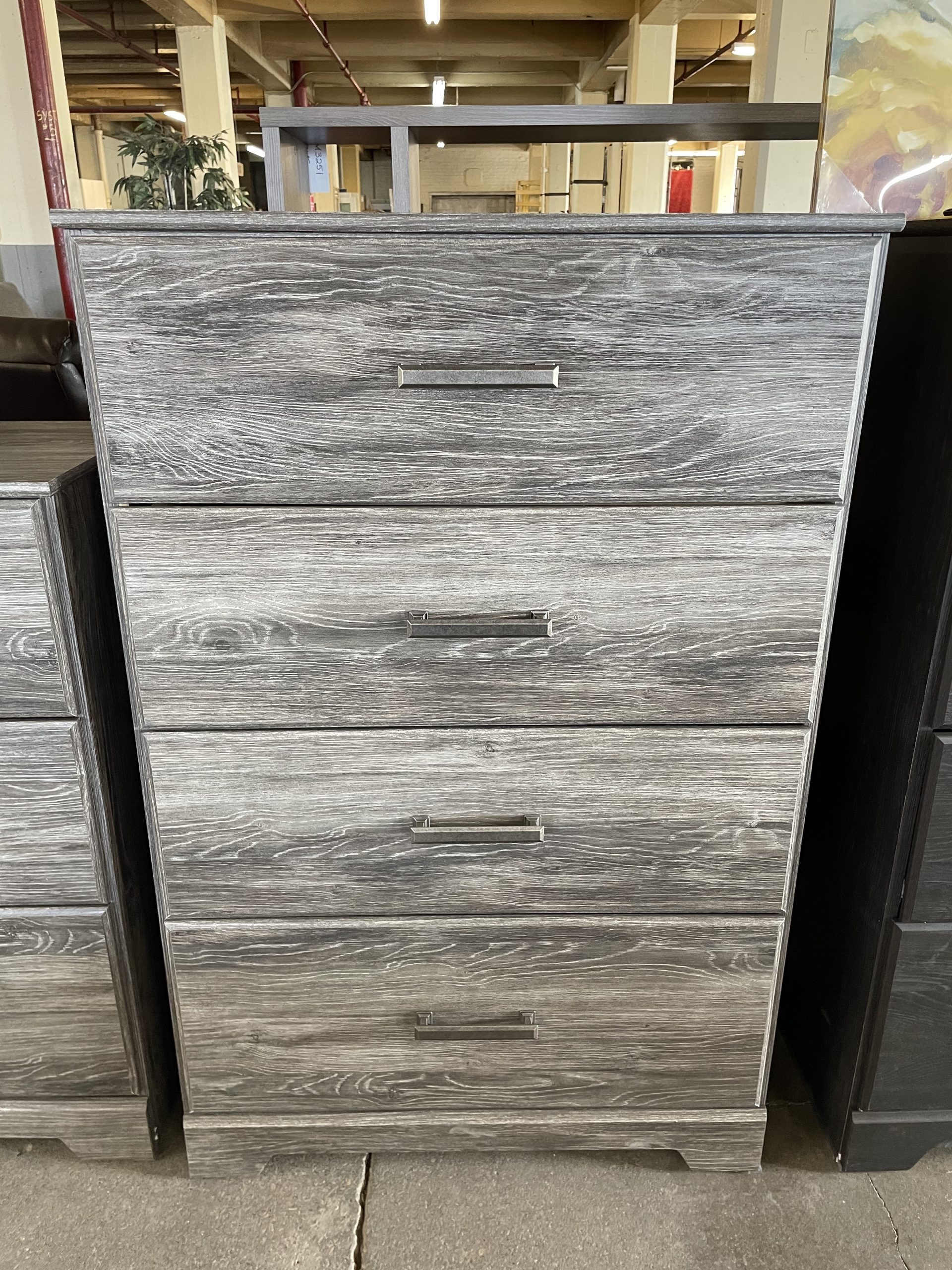 Ralinski Grey 4 Drawer Chest