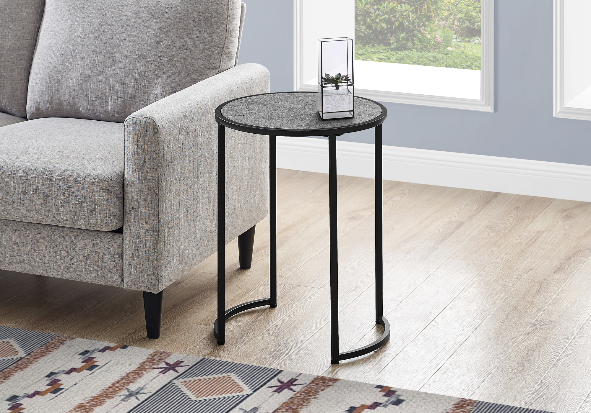 ACCENT TABLE