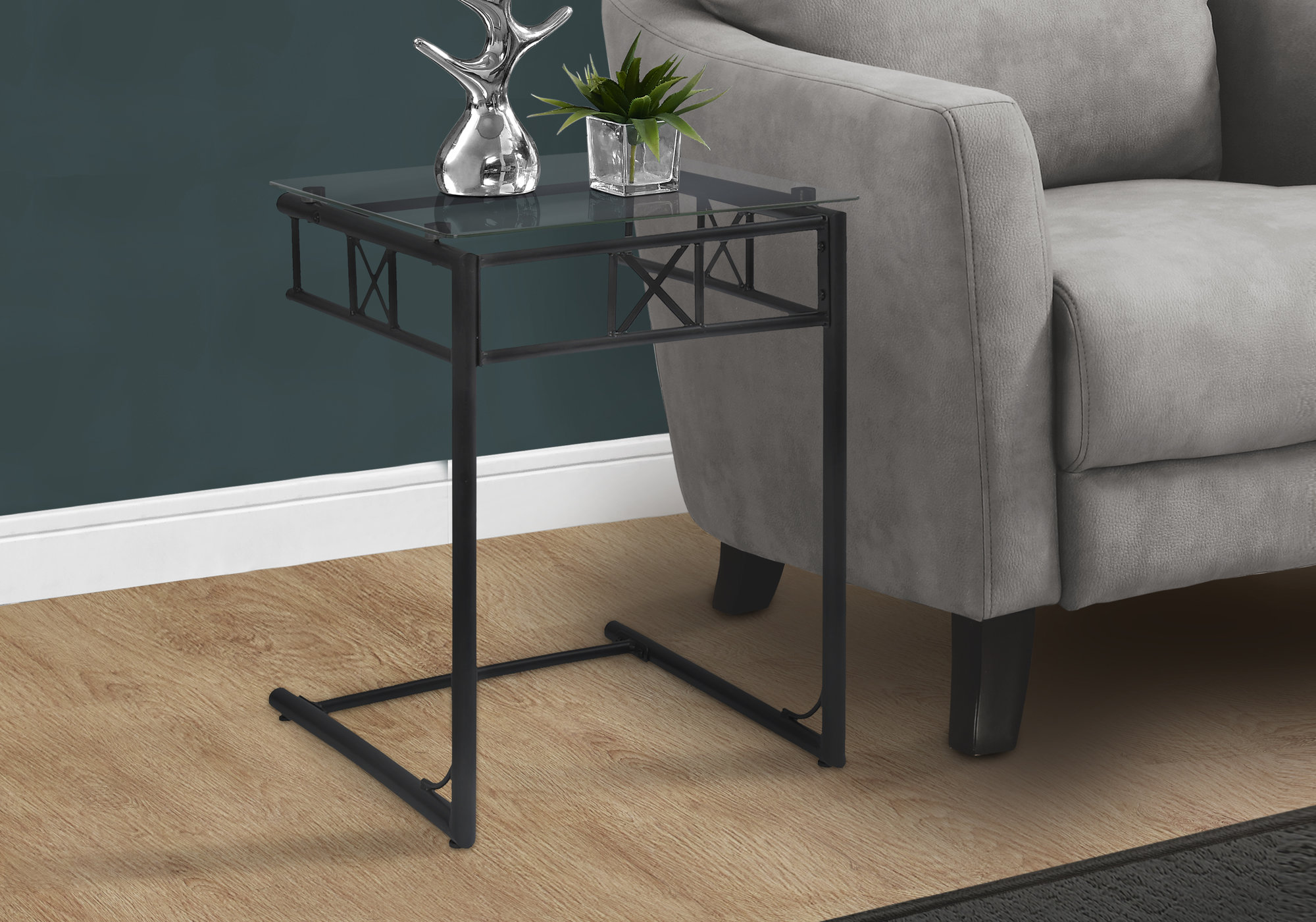 ACCENT TABLE