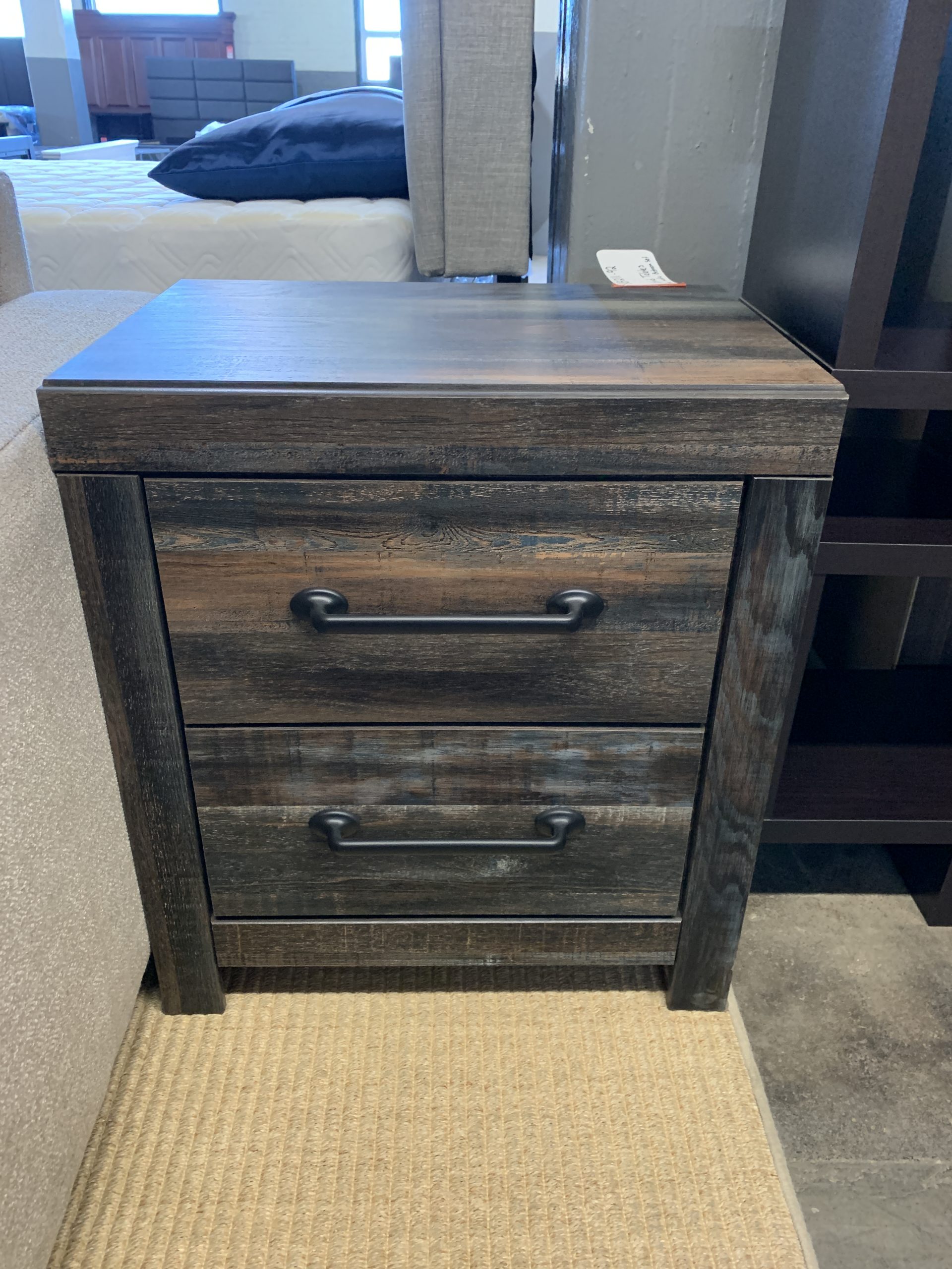 DRYSTAN 2 DRAWER NIGHTSTAND
