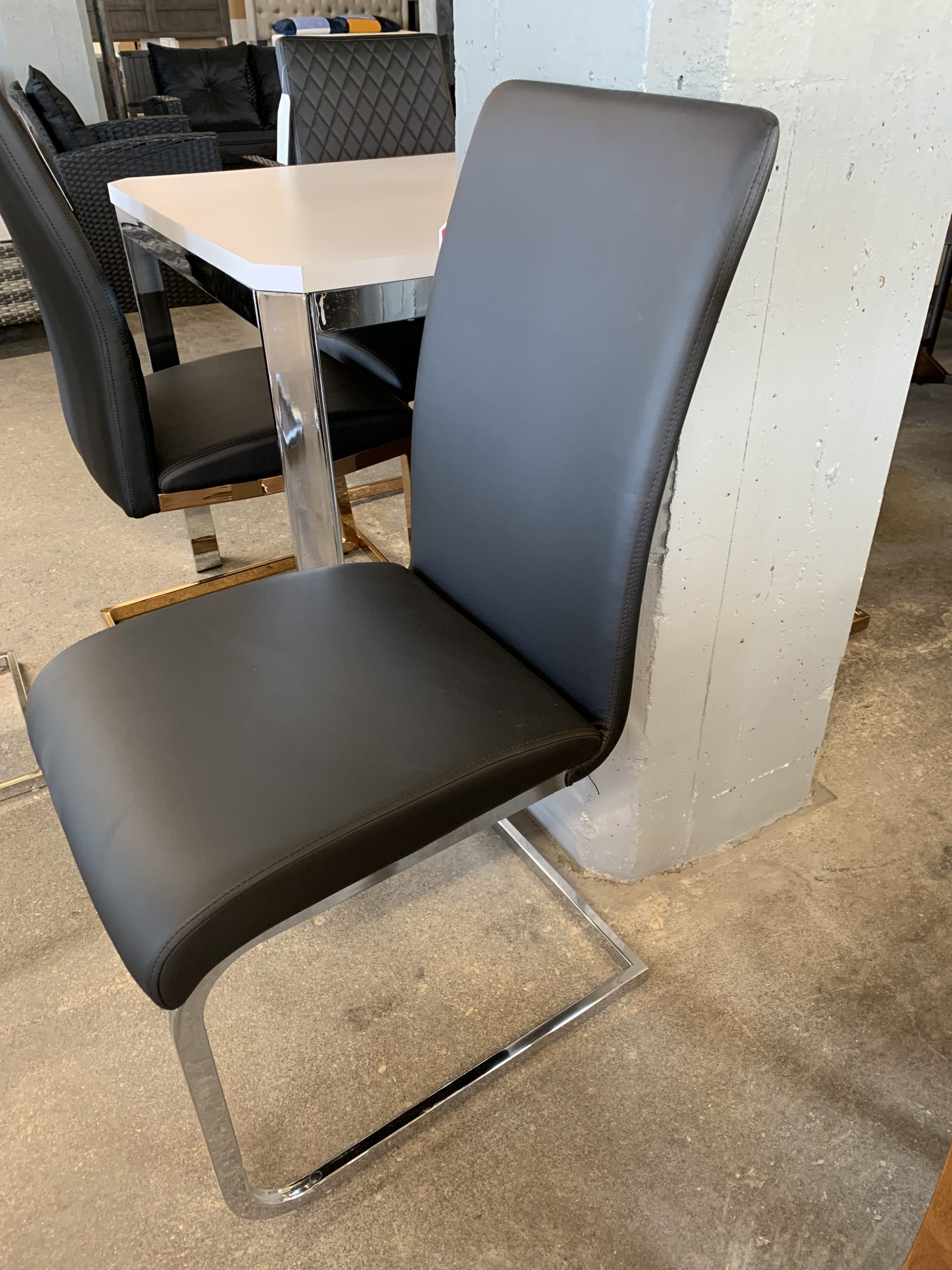 MAXIM BLACK DINING CHAIR