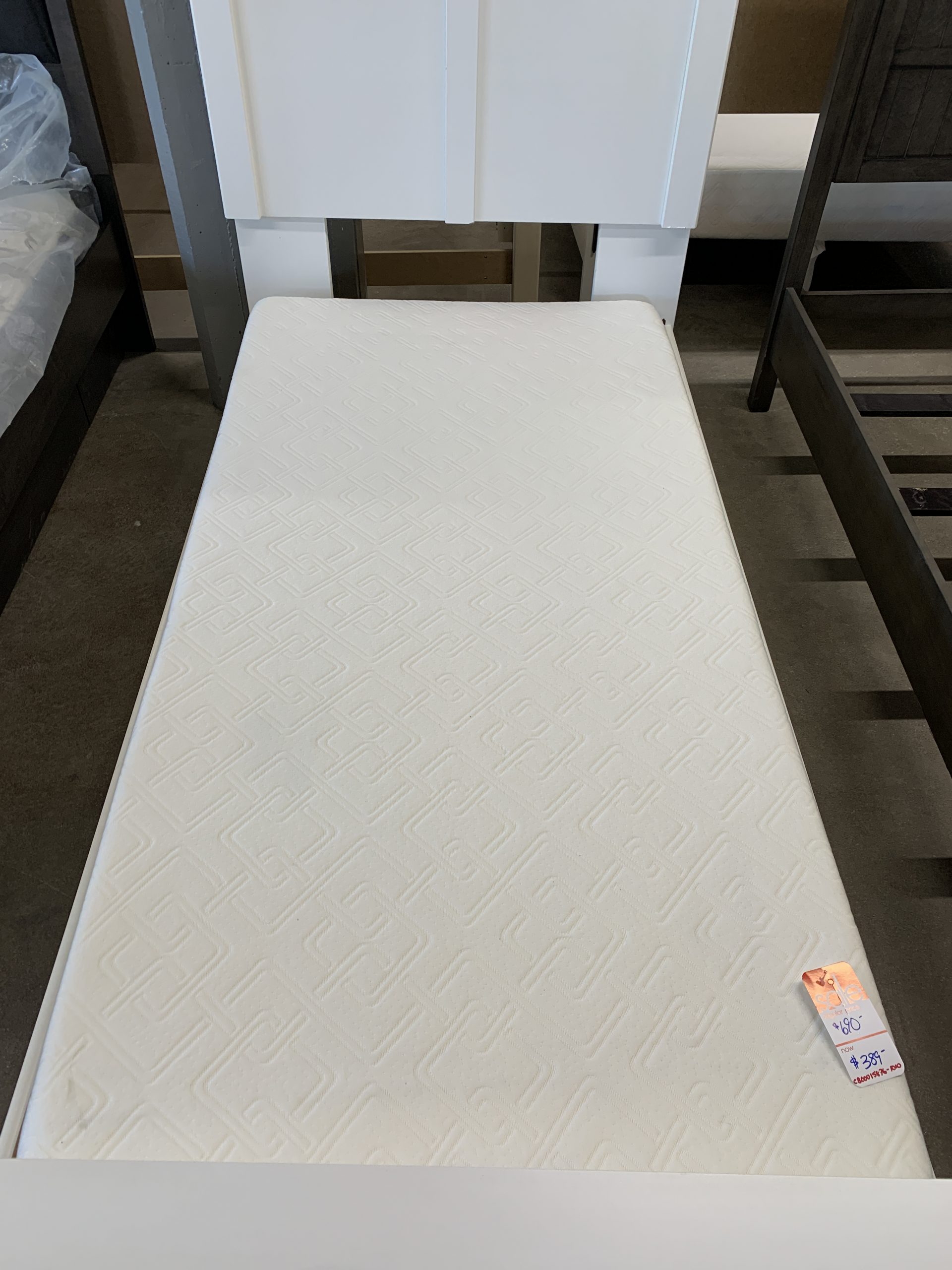 TWIN FOAM MATRESS IN A BOX