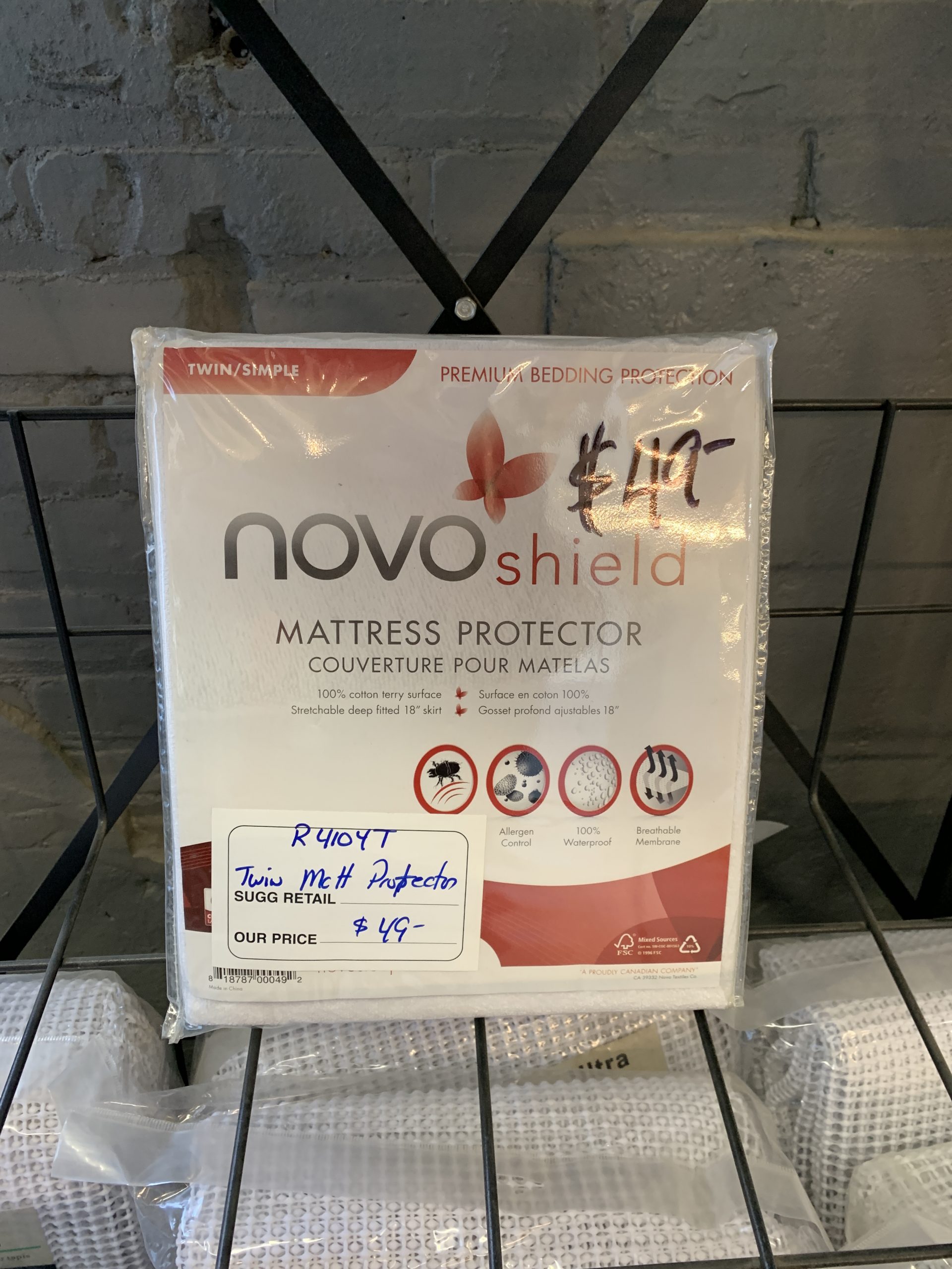 TWIN MATTRESS PROTECTOR