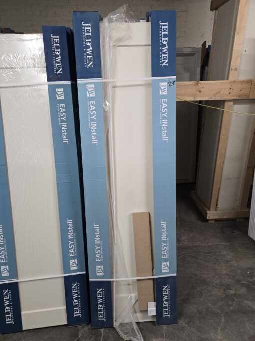 24" Interior door