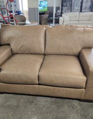 Lombardia Loveseat