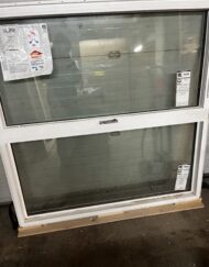 Awning / Picture Window