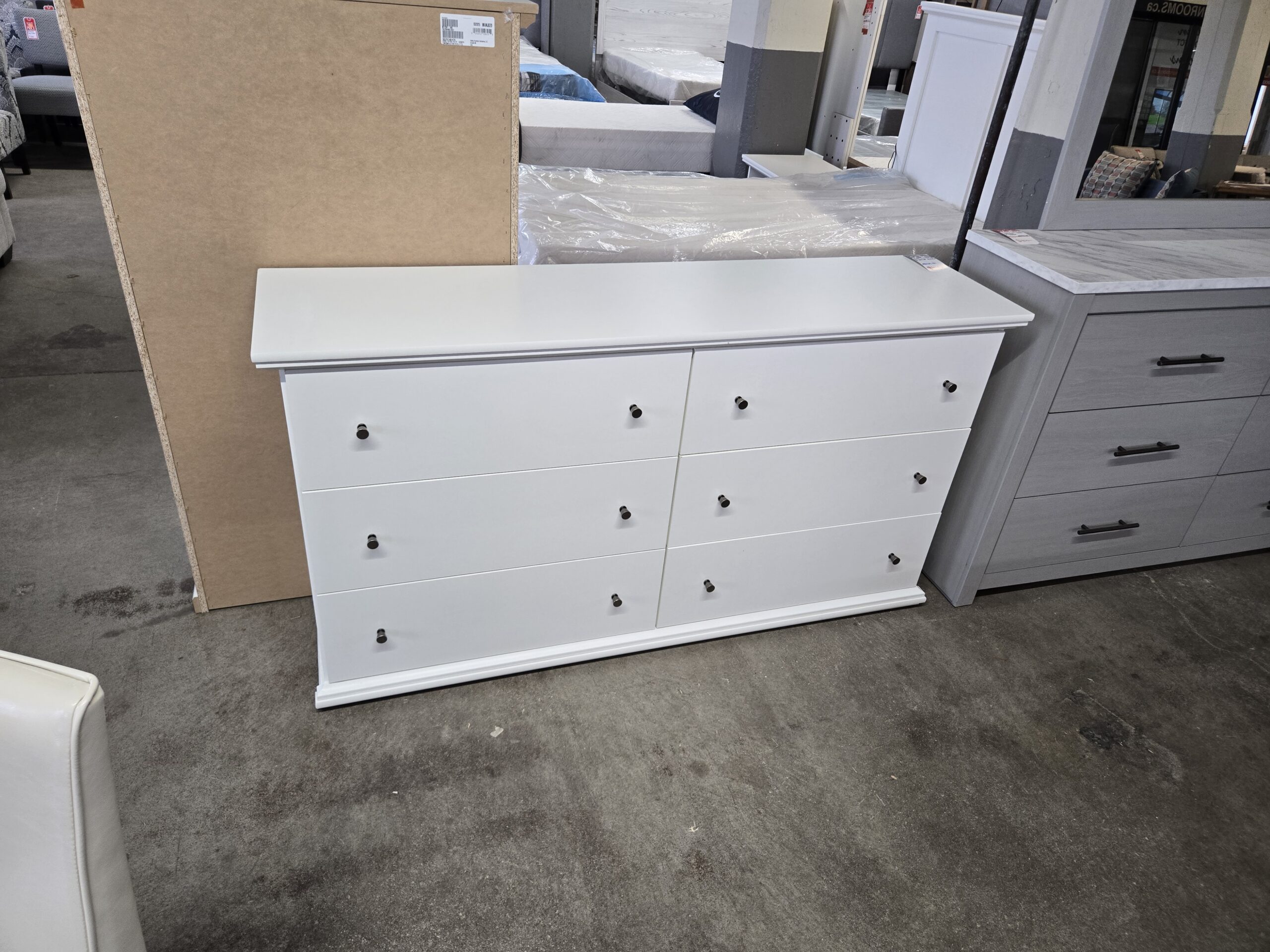 Bostwick White 6 Drawer Dresser
